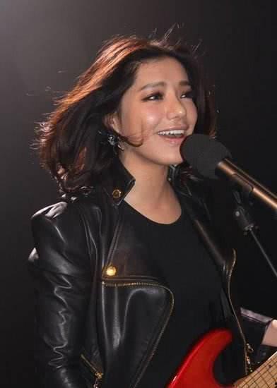 江映蓉几线明星,闪耀舞台的璀璨一线明星